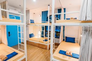 Literas en habitación compartida en MONTANA HOMESTAY VUNG TAU, en Vung Tau