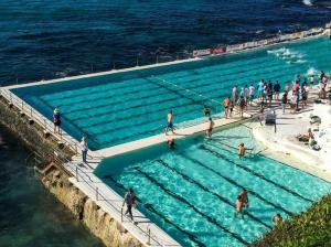 Piscina de la sau aproape de Bondi Beach House