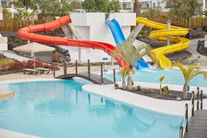 Bazen u ili blizu objekta Dreams Lanzarote Playa Dorada Resort & Spa