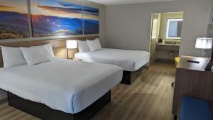 Foto de la galeria de Days Inn by Wyndham Mooresville Lake Norman a Mooresville