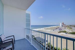 balcone con vista sulla spiaggia di Best Western Premier - The Tides a Orange Beach