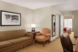 Country Inn & Suites by Radisson, Louisville South, KY 휴식 공간