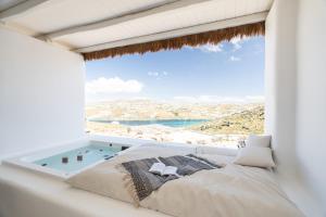 Gallery image of White Stone Mykonos in Agios Ioannis Mykonos