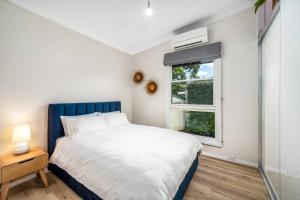 Posteľ alebo postele v izbe v ubytovaní Convenient 3/bedroom Guest House in Adamstown