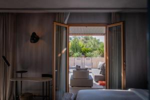 Unique Boutique Hotel Antibes Juan-les-Pins 객실 침대