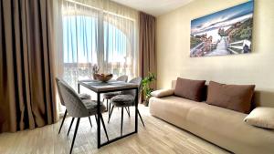 Attractive Family Apartment in Sunny Beach Cascadas Family Resort休息區