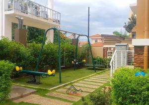 En have udenfor Comfort & Convenience Home with Balcony, FREE Swimming Pool - T2 6Diamond