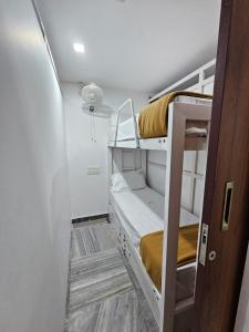 Легло или легла в стая в LOWFARE DORMITORY