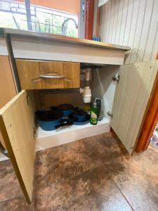 Una cocina o kitchenette en Arriendo de cabaña centro osorno