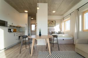 Η κουζίνα ή μικρή κουζίνα στο dreamcation Apartments Boardinghouse - Straubing Süd