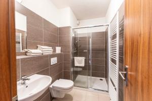 Apartmany Kouty tesisinde bir banyo