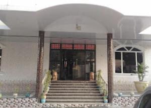 החזית או הכניסה של HOTEL SHEETAL REGENCY , Mathura