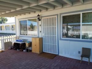 En balkon eller terrasse på Sun Tiny House B Pahrump