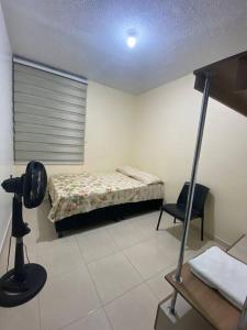 Katil atau katil-katil dalam bilik di Apartamento completo con aire en Valledupar