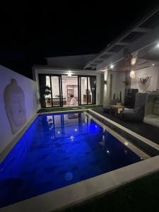 The swimming pool at or close to Bali Bird Villa Canggu