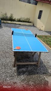 Table tennis facilities sa Le Chalet Kapélet o sa malapit