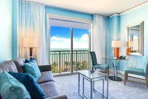 Khu vực ghế ngồi tại The Palms, Ocean View Studio Located at Ritz Carlton - Key Biscayne