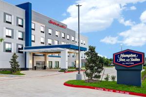 Sertifikāts, apbalvojums, norāde vai cits dokuments, kas ir izstādīts apskatei naktsmītnē Hampton Inn & Suites Houston East Beltway 8, Tx