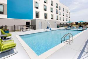 Swimmingpoolen hos eller tæt på Hampton Inn & Suites D'Iberville Biloxi