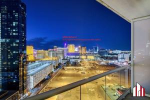 Linna Las Vegas üldine vaade või majutusasutusest MGM Signature-25-805 Balcony Strip Sphere F1 Views pildistatud vaade