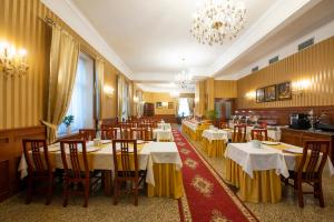 Restoran ili neka druga zalogajnica u objektu Hotel Europa