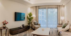 O zonă de relaxare la Capital Stay- Private Two Bed Apartment - The Address Beach Resort Residences Fujairah