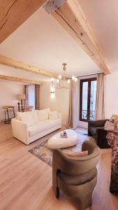 Verdon - Appartement d'Architecte房間的床