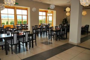 Un restaurant u otro lugar para comer en Gościniec Pieniński