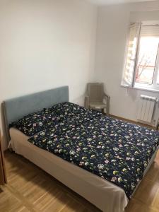 Cama ou camas em um quarto em Apartman Mina