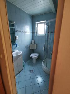 Баня в Apartmani Fučkar