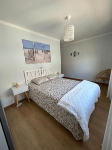 APARTAMENTO Casa Hortense房間的床