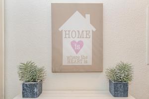 a picture of a home is where the heart is at Möwennest App 18 in Wenningstedt