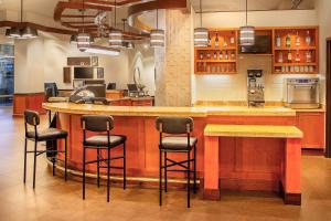 Dapur atau dapur kecil di Hyatt Place Madison/Downtown