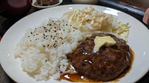 Comida en la casa de huéspedes o alrededores