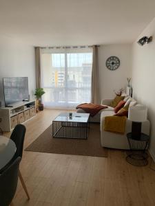 Televizors / izklaižu centrs naktsmītnē Appartement 50m2 Caen