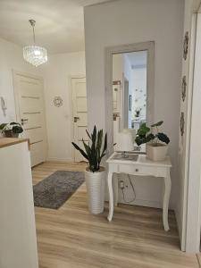 Foto da galeria de 2 Bed Apartment in Zyrardow em Żyrardów