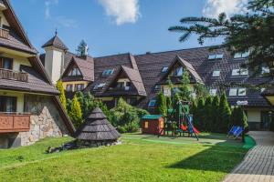 Градина пред Hotel Belvedere Resort&SPA