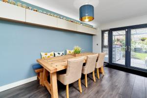 Gambar di galeri bagi Modern Clonsilla Townhouse Sleeps 6 di Dublin