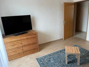 TV i/ili multimedijalni sistem u objektu Hotel Altneudörflerhof