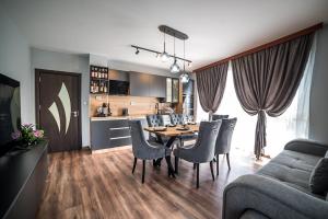 Η κουζίνα ή μικρή κουζίνα στο Apartment Tiana Lux 2