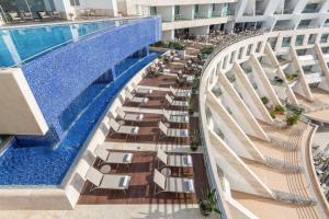 The swimming pool at or close to Sesimbra Oceanfront Hotel - Preferred Hotels and Resorts