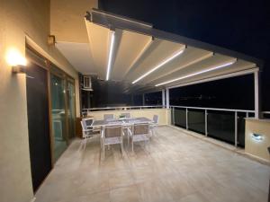 Balkon atau teras di YS Residence