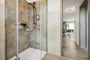 Un baño de NEU! Design-FeWo Heidetraum