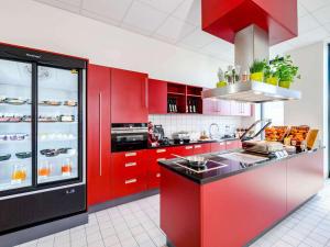 Nhà bếp/bếp nhỏ tại Aparthotel Adagio Bremen City