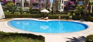 A piscina localizada em Cozy, Calm, Studio in Veranda Sahl Hasheesh Resort ou nos arredores