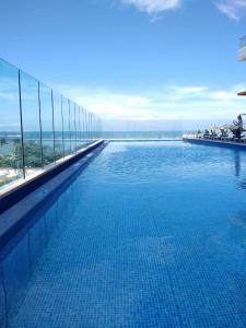 Swimmingpoolen hos eller tæt på AC Hotel By Marriott Santa Marta