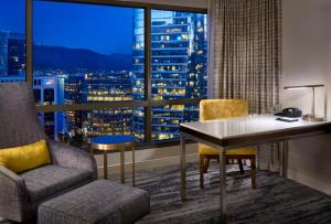 Area tempat duduk di Hyatt Regency Vancouver