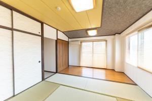 Gambar di galeri bagi 3F Suite Room PayPayドーム Mark Isや大濠公園近く天神駅博多駅から乗り換えなし di Muromimachi