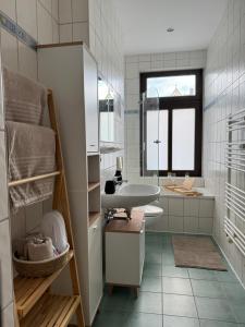 Un baño de Stylisches Appartement im Jugendstil-Viertel