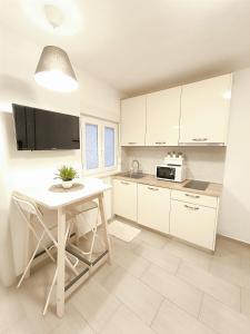 Foto dalla galleria di Studio apartment & room Niko a Spalato (Split)